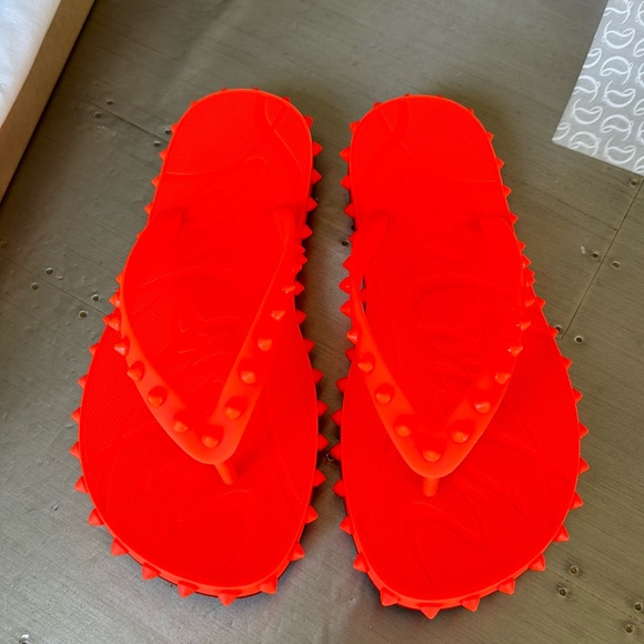 Christian Louboutin loubi flip orange neon fluo rubber pvc flat thong sandal 37